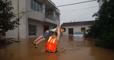 مصرع 50 شخصا وفقدان 12 آخرين فى 3 أيام من الأمطار الغزيرة بالصين