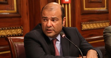 مصطفى بكرى: 350 نائبا وقعوا لسحب الثقة من خالد حنفى وحسم مصيره الاثنين