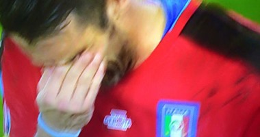 يورو 2016 .. شاهد .. بوفون ينهار بعد خروج إيطاليا