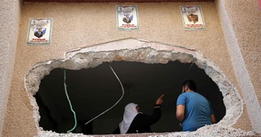 قوات الاحتلال تهدم منزلين لفلسطينيين نفذا هجوما بالسكين