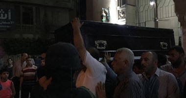 بالصور.. محافظ الغربية ومدير الأمن يتقدمان جنازة رئيس نيابة السويس