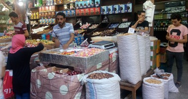 بالصور.. عزوف المواطنين عن شراء كعك العيد والحلويات بسبب غلاء الأسعار
