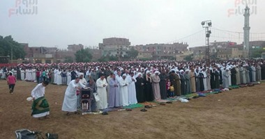 بالصور.. الآلاف يؤدون صلاه العيد فى ساحات القليوبية