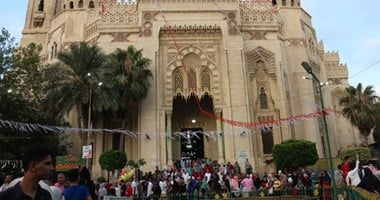 إقبال المواطنين على ساحات صلاة عيد الفطر بالإسكندرية