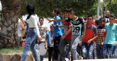 طالب يعتدى على زميله بزجاجات مياه غازية بسبب معاكسة البنات ببورسعيد