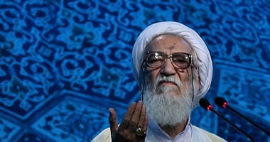 خطيب جمعة طهران يندد بفضيحة فساد كبرى تهدد مستقبل روحانى بانتخابات الرئاسة