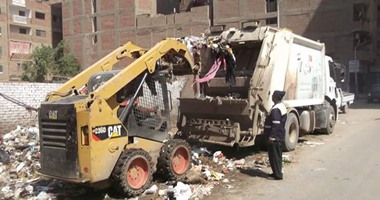 محافظة القاهرة ترفع القمامة من 884 متر بمنطقة الدويقة بمنشأة ناصر