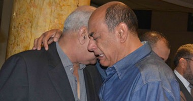 بالصور.. محمود ياسين وفاروق الفيشاوى فى عزاء الفنان الراحل خليل مرسى