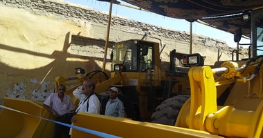 دعم شمال سيناء بـ6 معدات لخدمة الطرق ومواجهة  مشكلة زحف الرمال
