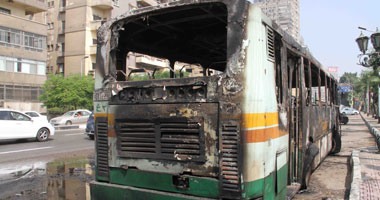 إرهابيون يشعلون النيران فى أتوبيس نقل عام بـ6 أكتوبر