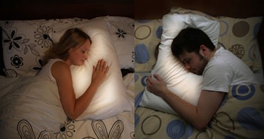 نوم الزوجين فى سريرين منفصلين يجدد الحياة الزوجية