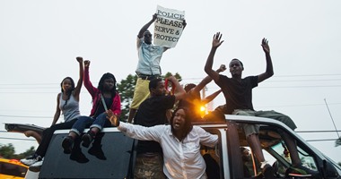 بالفيديو..احتجاجات فى كينيا عقب الإعتداء على إمرأة ترتدى “جيبة” قصيرة