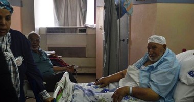 بالصور.. "حلاوة شمسنا" يزورون المصابين الفلسطينيين فى معهد ناصر