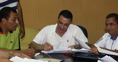عصام عبد الفتاح يدرس الإستقالة من لجنة الحكام