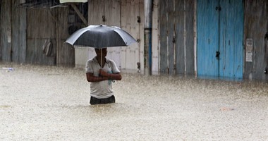 استمرار حصار أكثر من 400 ألف شخص بسبب الفيضانات فى الهند