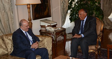 وزير الخارجية والمبعوث العربى لليبيا يبحثان الاستعداد لمؤتمر دول الجوار الليبيى