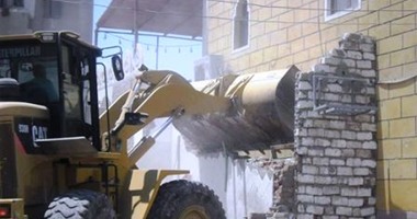 حملة لإزالة التعديات من شوارع مدينة إهناسيا ببنى سويف
