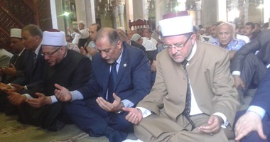 ممثل فلسطين ينشد مدحا نبويا فى رحاب المسجد البدوى بطنطا