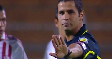 محمود عاشور والحنفى يعتذران عن إدارة مباراة مصر وبوركينا فاسو