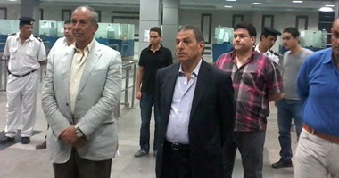 محافظ البحر الأحمر ومدير الأمن يتفقدان مطار الغردقة والخدمات الأمنية