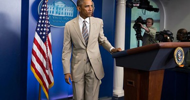 متابعو "تويتر" يسخرون من لون بدلة أوباما فى مؤتمر البيت الأبيض
