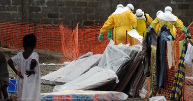 فرنسا تعلن عن إنشاء مركز لعلاج الإيبولا فى غينيا