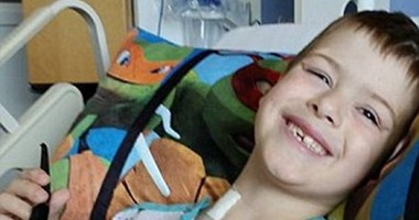 بالفيديو.. فرحة طفل مريض بالسرطان لعلمه بإنهاء علاجه ومغادرة المستشفى