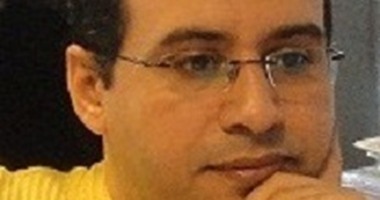 الشاعر الغنائى هشام سعد يطرح ديوانه الأول " على باب النهار "
