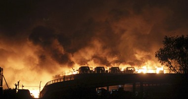 النار تشتعل مجدداً فى مستودع للكيماويات بمدينة "تيانجين" الصينية