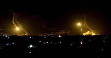 طائرات القوات الموالية لحكومة شرق ليبيا تقصف متشددين فى درنة