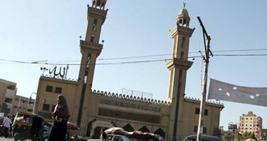 محافظة القاهرة تشن حملة مكبرة لإزالة الاشغالات بميدان المطرية ومحيط "شجرة مريم"