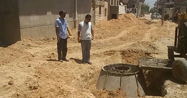 بالصور..متابعة تطوير شبكات الصرف ورفع المخلفات بحى العامرية فى الإسكندرية