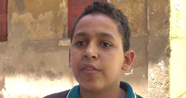 بالفيديو..الطفل فاروق يستغيث بوزير التعليم "سبت المدرسة عشان معنديش فلوس للدروس"