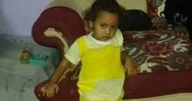 أسرة الطفلة زينب بعد وفاتها: الإهمال فى الوحدات الصحية وراء رحيل ابنتنا