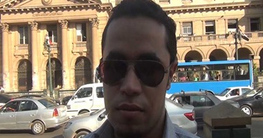 بالفيديو..المواطن "هيثم" يطالب المسئولين بتنظيف شوارع القاهرة من القمامة