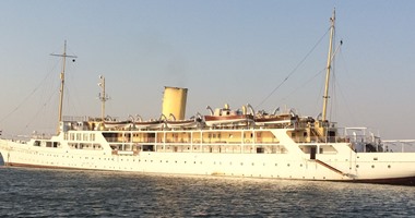 عمرو أديب: يخت "المحروسة" أول سفينة تعبر قناة السويس الجديدة والقديمة