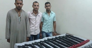 ضبط 3 عاطلين بحوزتهم 12 بندقية خرطوش و125 طلقة فى المعادى