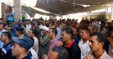 أخبار مصر للساعة1.. أمناء الشرطة يواصلون إضرابهم ويقتحمون مديرية الشرقية