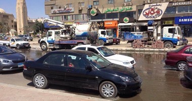 انفجار ماسورة مياه بميدان الحصرى بـ 6 أكتوبر وتكدس مرورى بالمنطقة