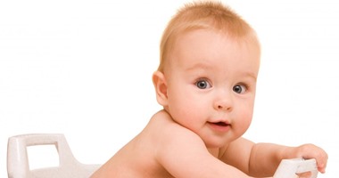 اعرفى أهم تطورات نمو طفلك عند إتمامه الشهر السادس 