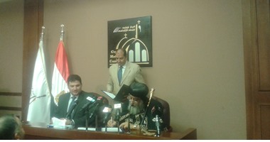 وزير الرى يوقع بروتوكول تعاون مع البابا للمشاركة فى إنقاذ النيل