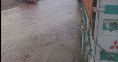 قارئ يشارك بفيديو لسقوط أمطار رعدية على مدينة جدة بالسعودية
