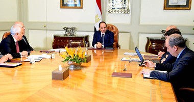 السيسى يبحث مع مدير شركة "إينى" الإيطالية للبترول زيادة استثماراتها بمصر