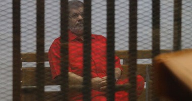 استكمال محاكمة مرسى وآخرين اليوم بقضية التخابر مع قطر