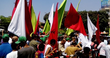 بالصور.. محافظ القليوبية يتقدم مسيرة للشباب والرياضة احتفالا بالعيد القومى للقليوبية