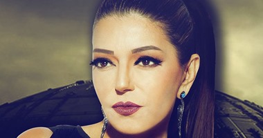 سميرة سعيد تستقر على 12 أغنية لطرحها فى ألبومها الجديد