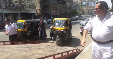 بالفيديو والصور.. حملة مرورية مكبرة بميدان لبنان لرصد المخالفات