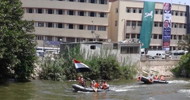 عروض باللنشات فى نهر النيل بالأقصر احتفالا بقناة السويس