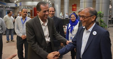 هانى عازر يصل القاهرة لحضور احتفالات قناة السويس