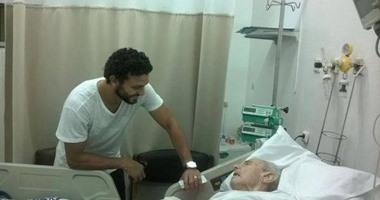 حسام غالى يزور طارق سليم فى المستشفى